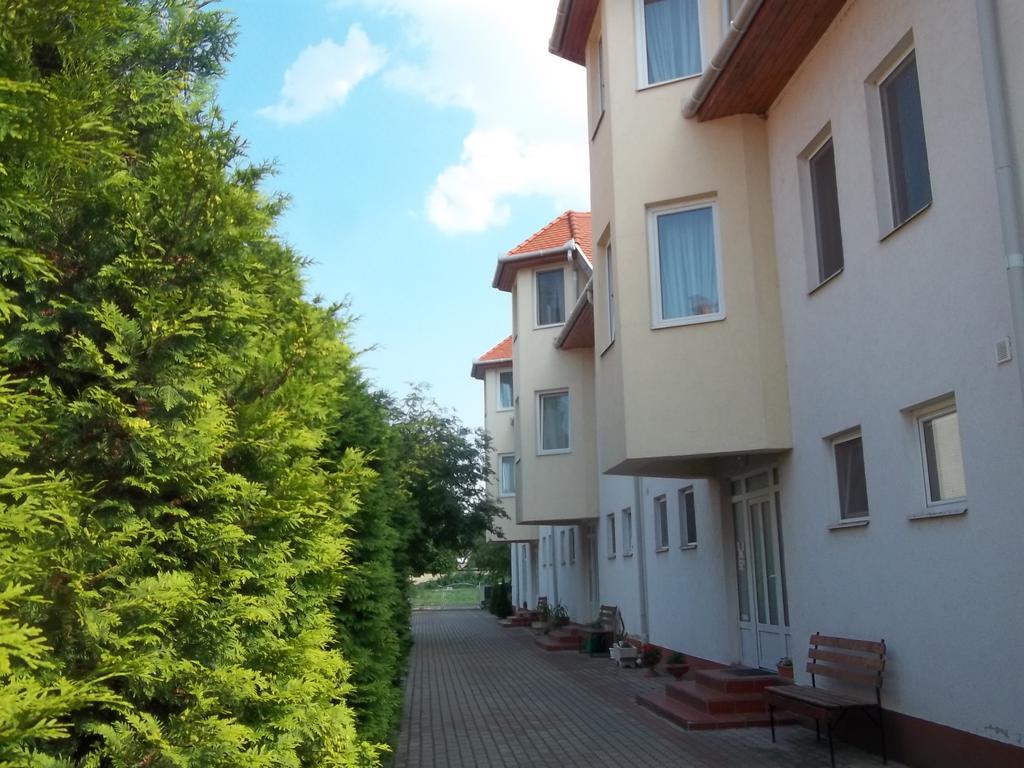 Apartman Pavai Хайдусобосло Экстерьер фото